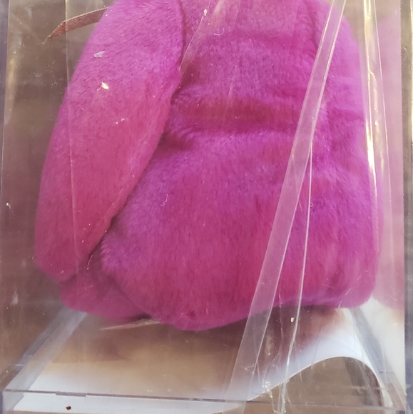 Ty Beanie Babies Millennium Bear. Mint condition. Comes with Acrylic case - Picture 6 of 10